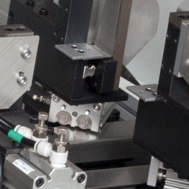 4 zijdelingse automatische randsnijmachine 0,6 MPa randsnijmachine voor cartridges voor airconditioning