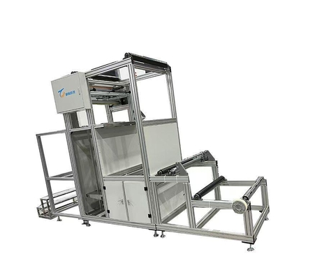 Foldmachine voor het vouwen van vloeibare filtermaterialen