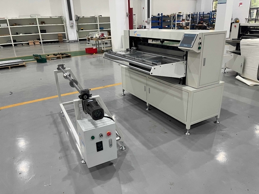 Automatische vouwmachine voor het vouwen van papierbestanden