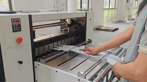 De Machine 0.6Mpa Mini Pleat Filter Machine van 120 Folds/M Air Filter Pleating