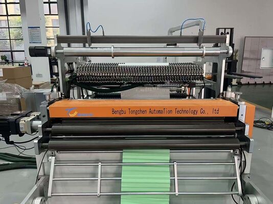 Automatische HEPA-luchtfilterplooimachine zonder scheidingswand voor HVAC-luchtfilterproductie