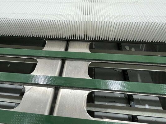 Mini HEPA-filterproductielijn met hoge precisie, stabiele structuur, PLC-gecontroleerd, ondersteunt meerdere filters