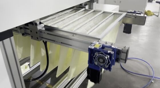 Geautomatiseerde zakkenfiltermachine voor het maken van luchtfilterzakken met hoge efficiëntie