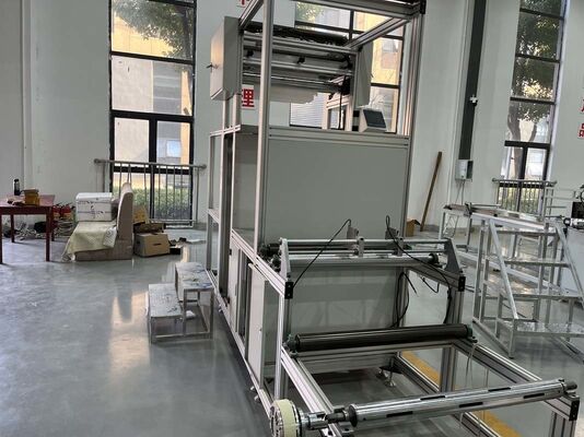 Super-Fijne en Zeer Efficiënte Glasvezel Plisseermachine met Scheidingswanden voor Cleanroom Omgevingen en Laboratoriumgebruik