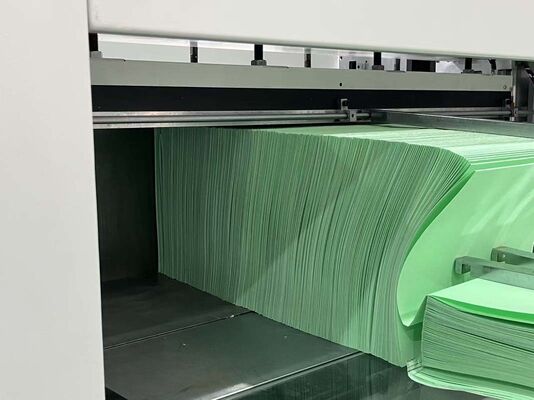 Precisie-ontworpen voor verbeterde duurzaamheid 300 mm plooihoogte Vouwsysteem voor grootschalige productie