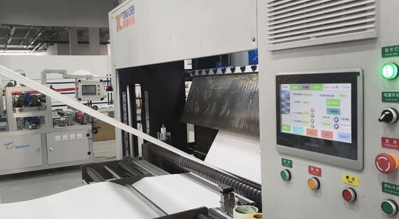 Hoogtemperatuur zonder afscherming Productielijn voor glasvezel vouwpapier 300 mm Vouwhoogte